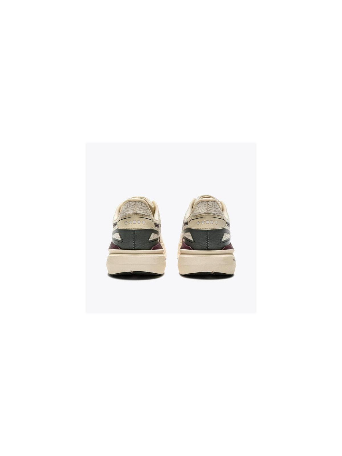 DIADORA NUCLEO 2 Homme — Whisper White/Maroon Banner — 101.181846 — Légère & Stable