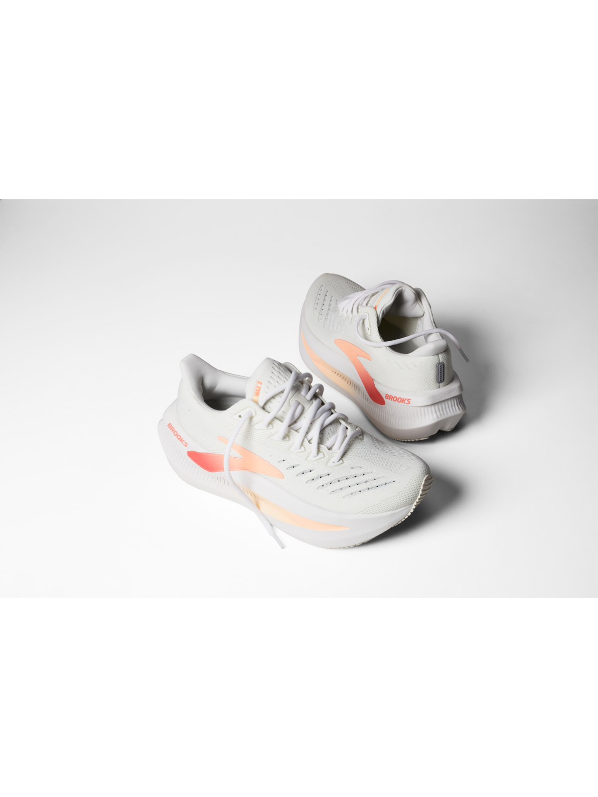 BROOKS Glycerin Max Femme — White / Coral / Peach — Réf 1204681B197